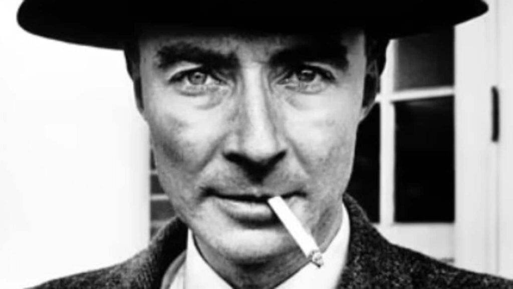 J. Robert Oppenheimer Yang Asli